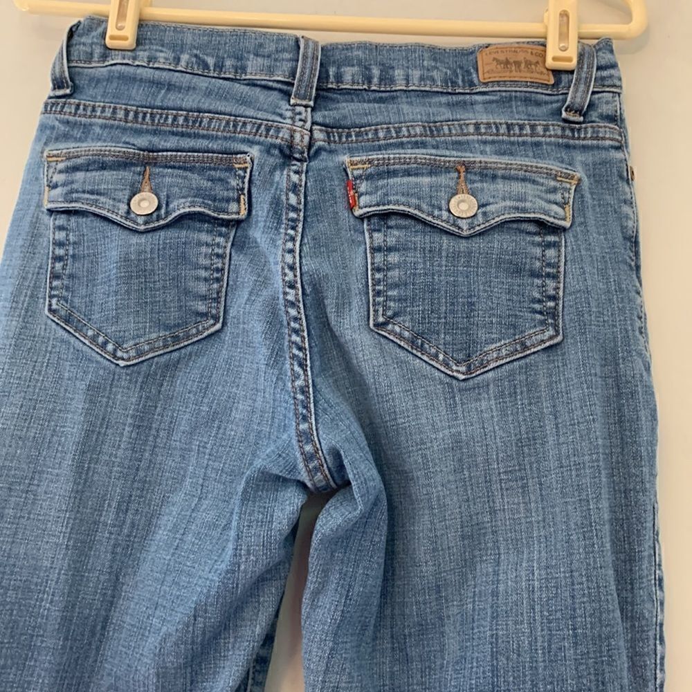 Levi’s jeans 512 boot cut Perfectly slimming Size 6 Short Decorative pockets - Picture 9 of 9